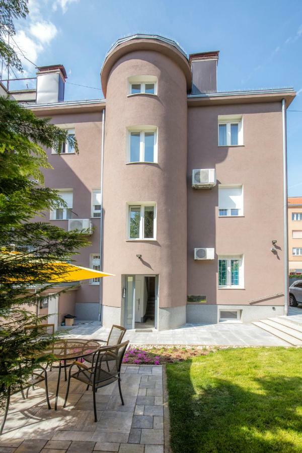 Apartments N10 Zagreb Exterior foto
